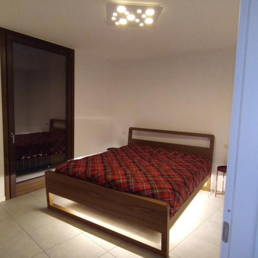 Adamello Peak Apartments Temu Bagian luar foto